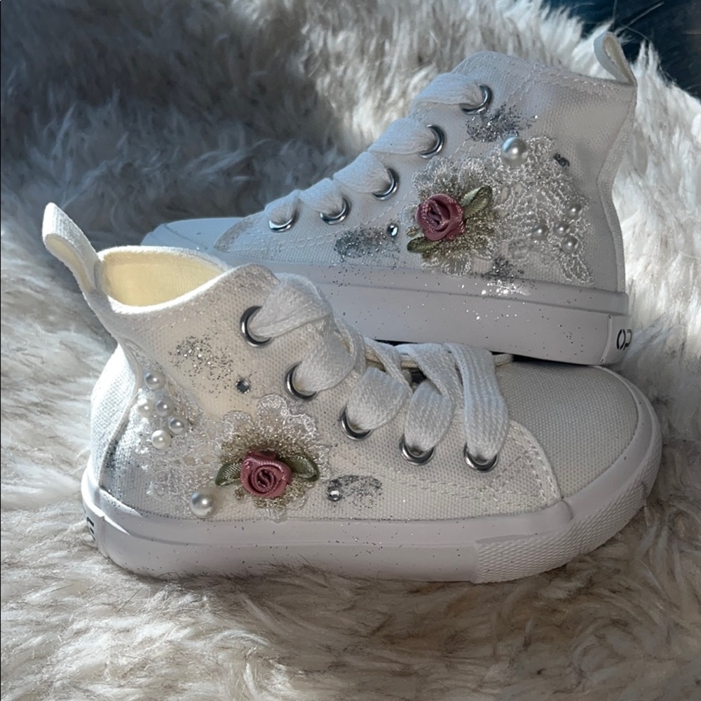 White Floral Kids High-Top Sneakers
